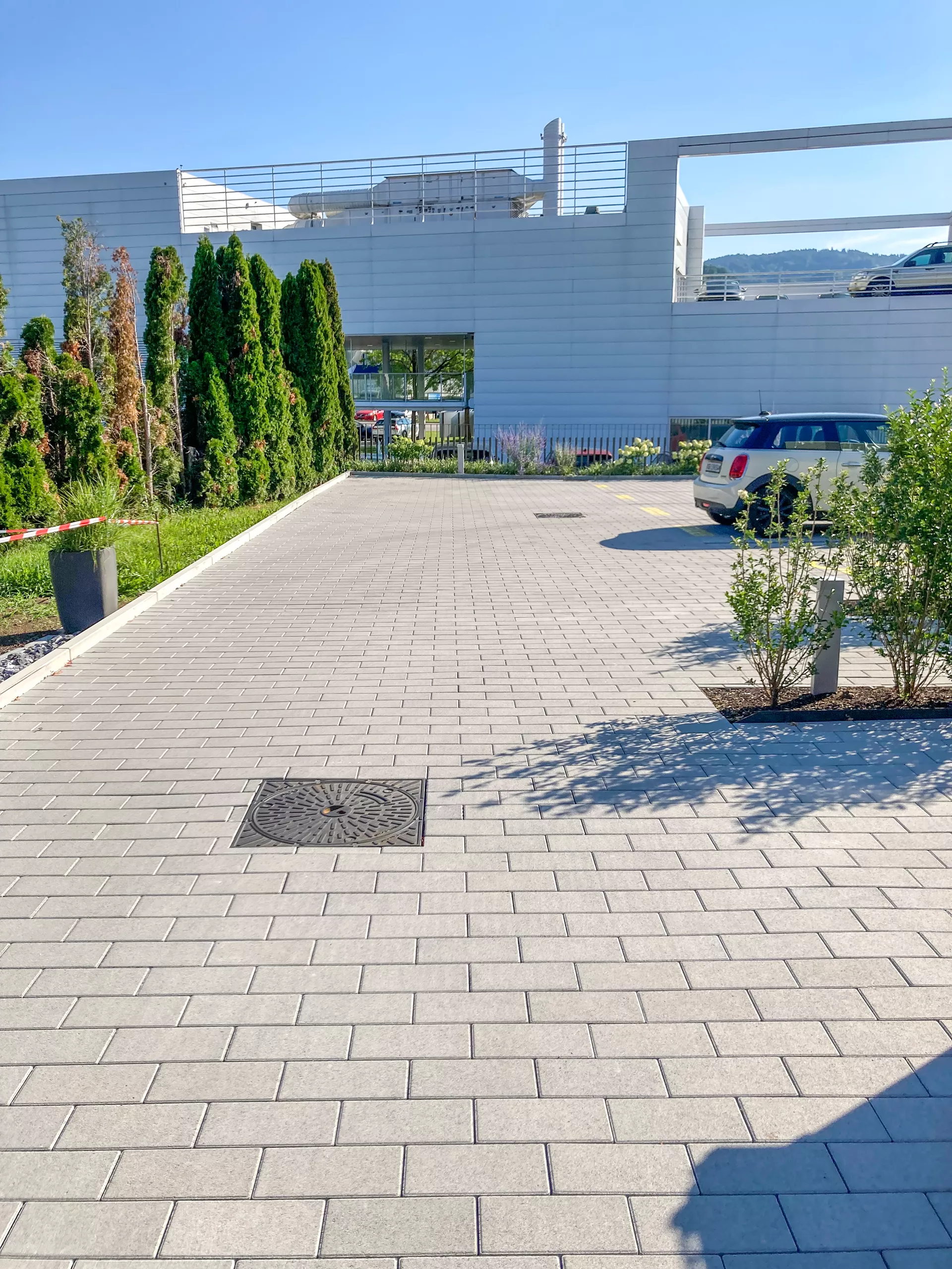 VS 5 Schwerlaststein mit Verschiebesicherung grau glatt gefast L 30 cm B 15 cm H 10.8 cm