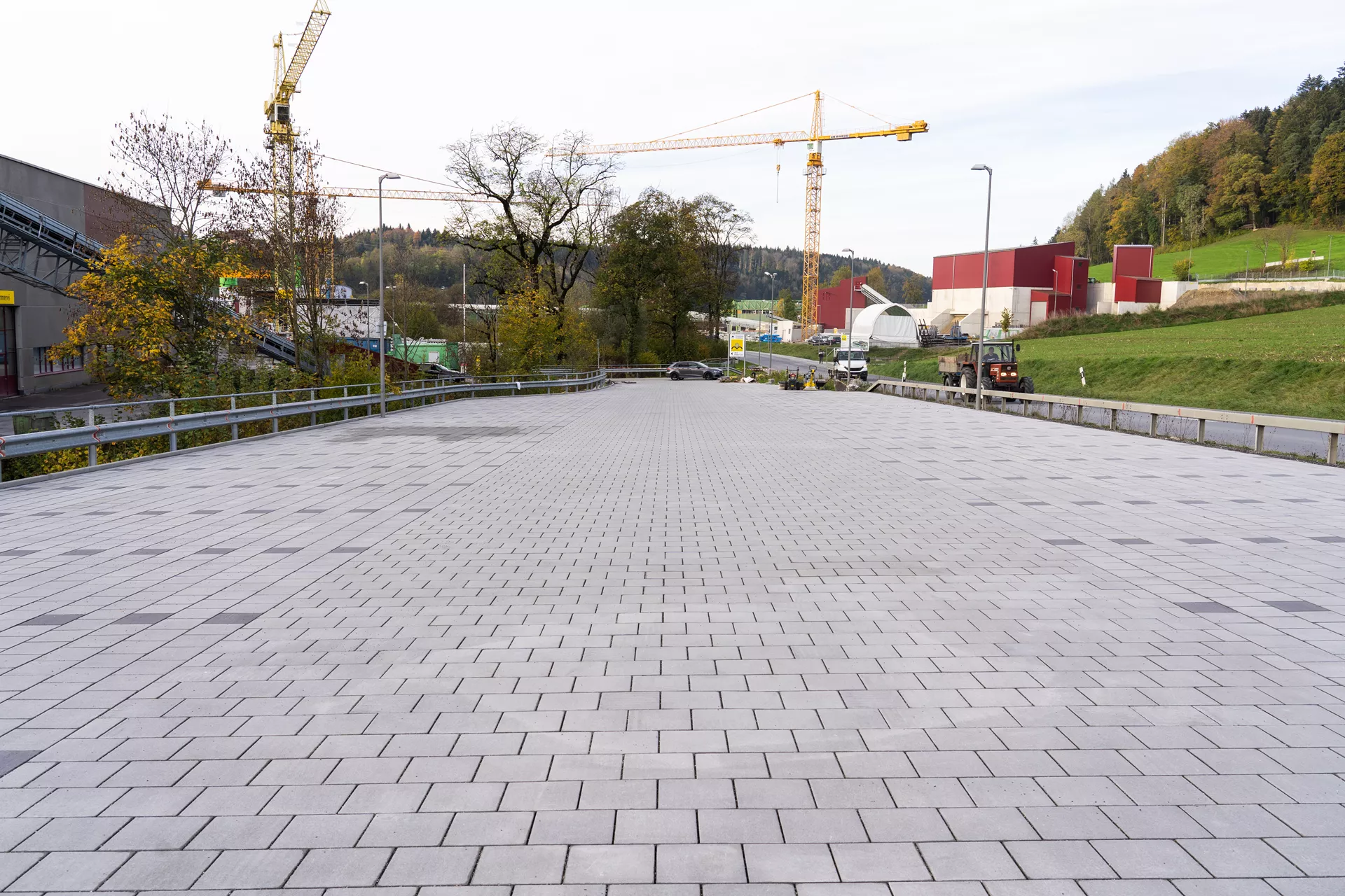 CLIMA STONE Drain mit BRIDGE Nockenverbund grau fein gefast L 28 cm B 28 cm H 8 cm