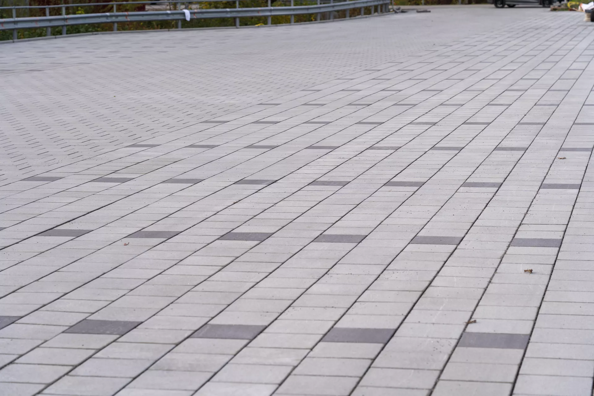 CLIMA STONE Drain mit BRIDGE Nockenverbund grau fein gefast L 28 cm B 28 cm H 8 cm