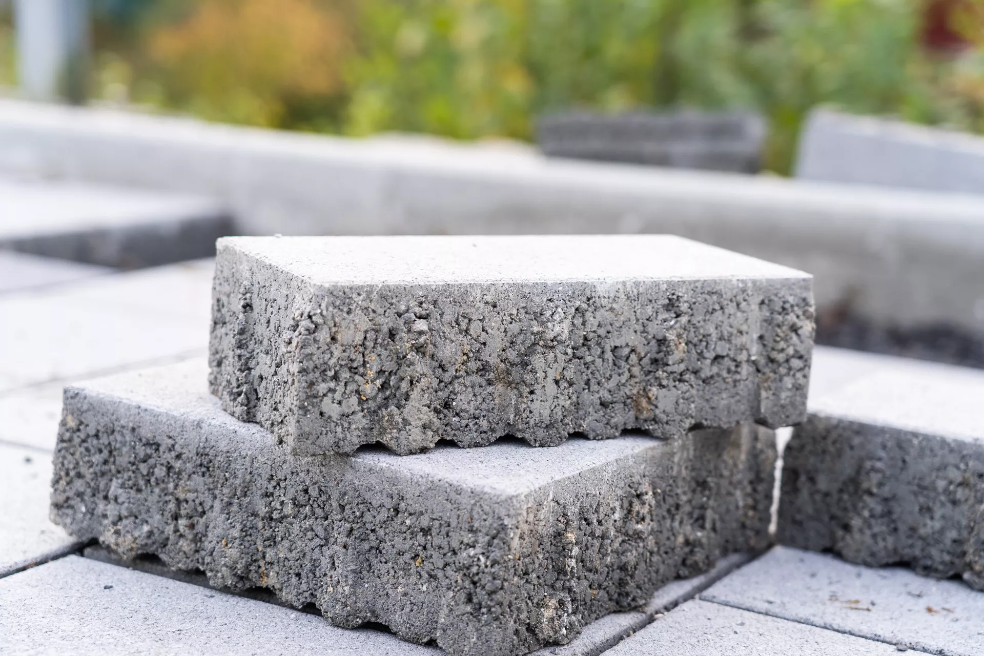 CLIMA STONE Drain mit BRIDGE Nockenverbund grau fein gefast L 28 cm B 28 cm H 8 cm