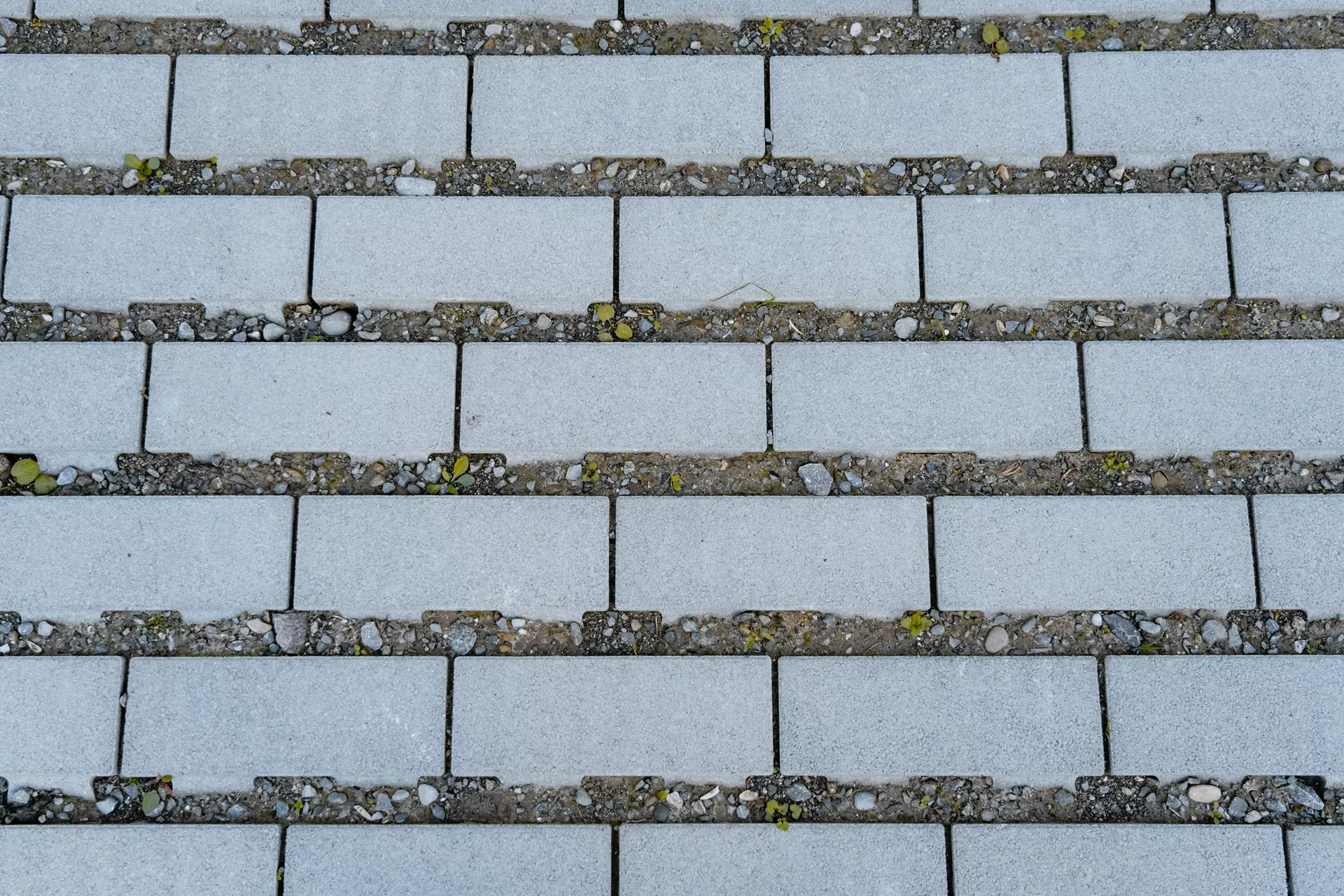 CLIMA STONE Rasen mit BRIDGE Nockenverbund grau fein gefast L 28 cm B 14 cm H 8 cm