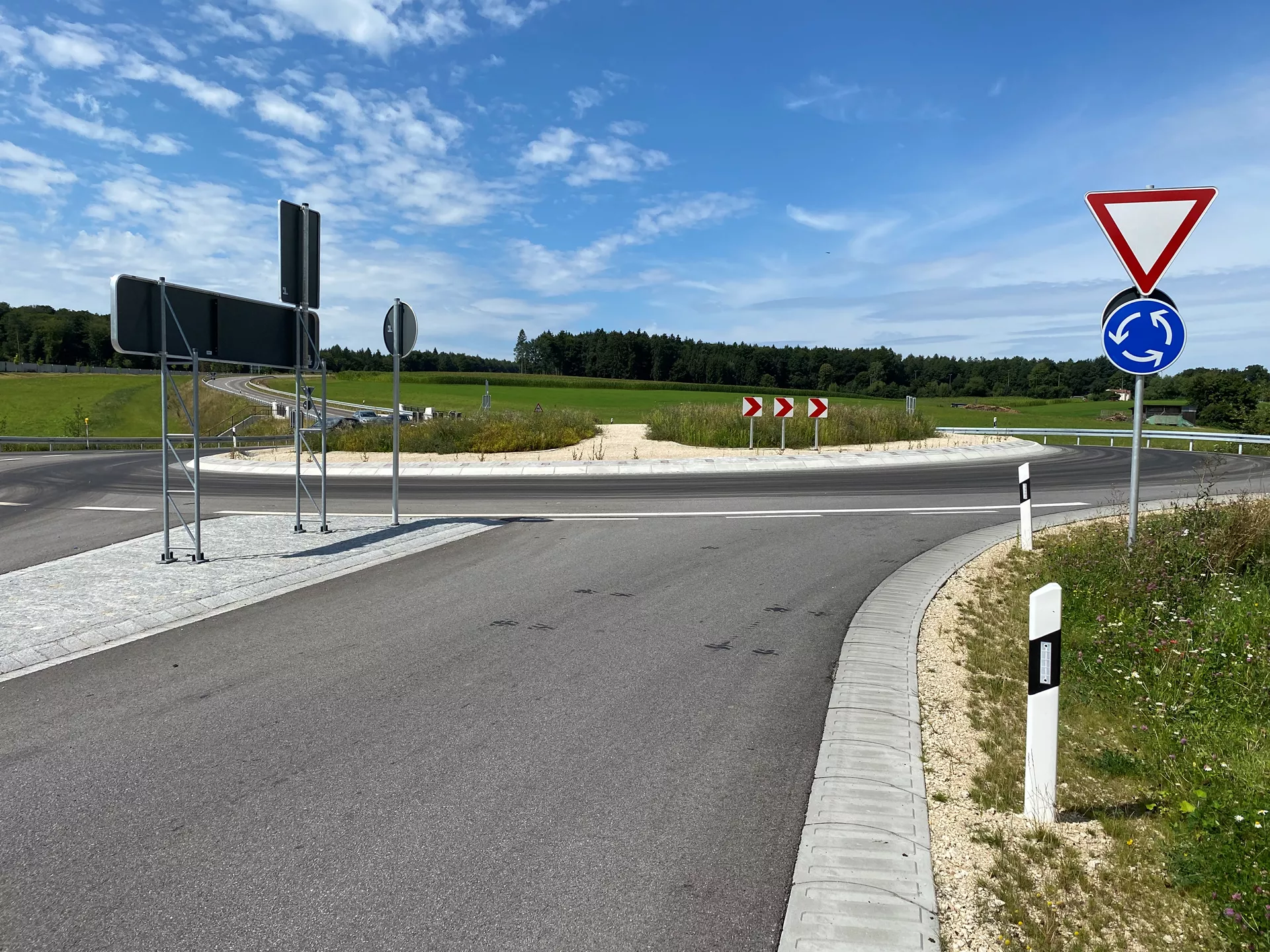 STRADAFINO Bankett- und Spurelement grau gerillt gefast L 50 cm B 50 cm H 14 cm