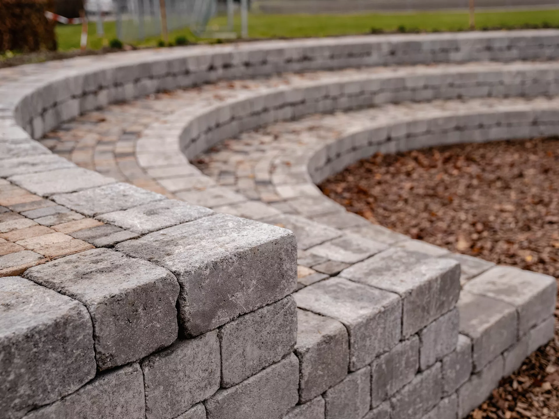 CUATRO Mauersteine Kanten gebrochen naturgrau L 20-35 cm B 25 cm H 15 cm