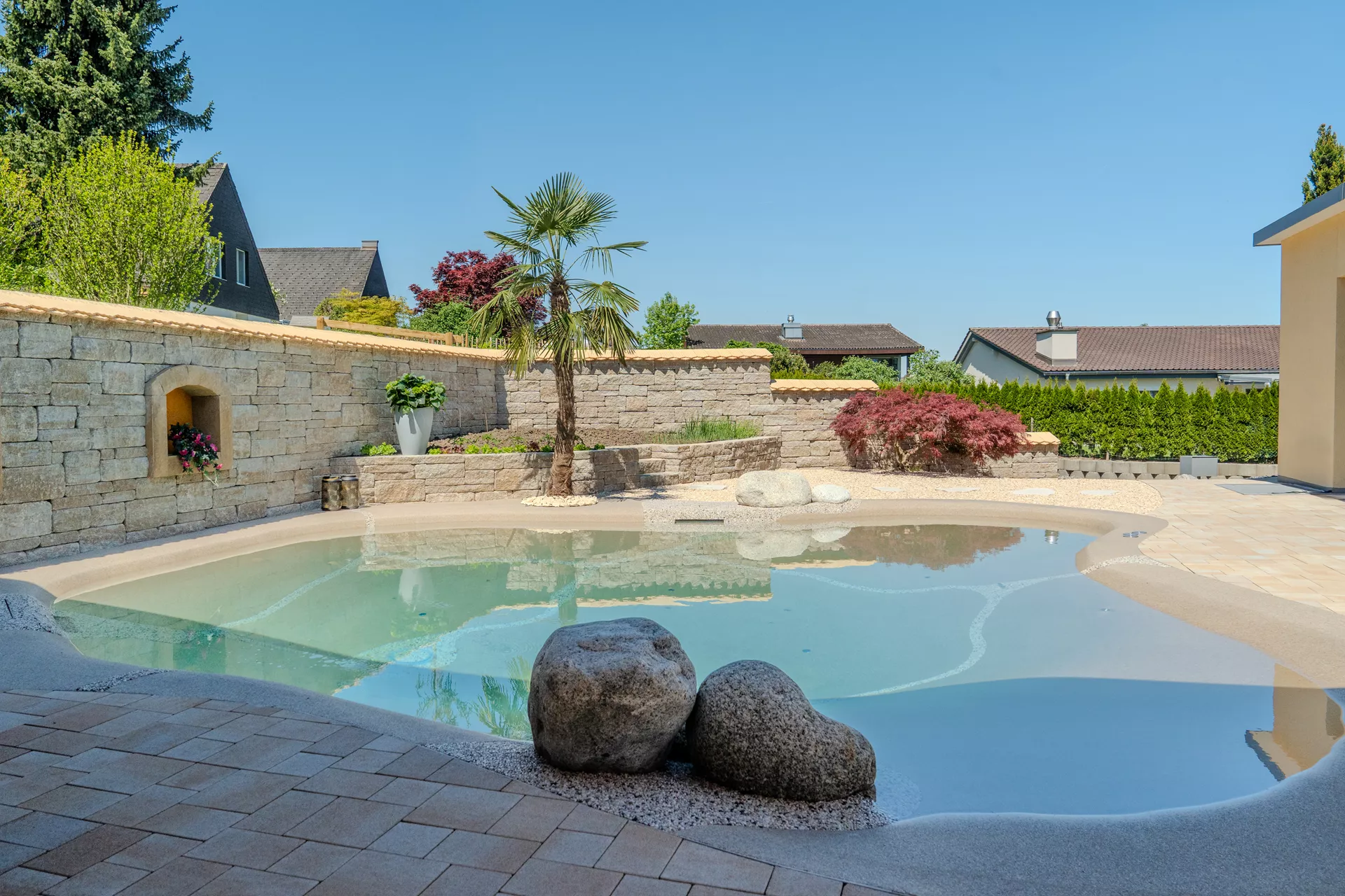 VEGAS Pflasterstein vanille schattiert glatt fein gefast L 15-22.5 cm H 6 cm