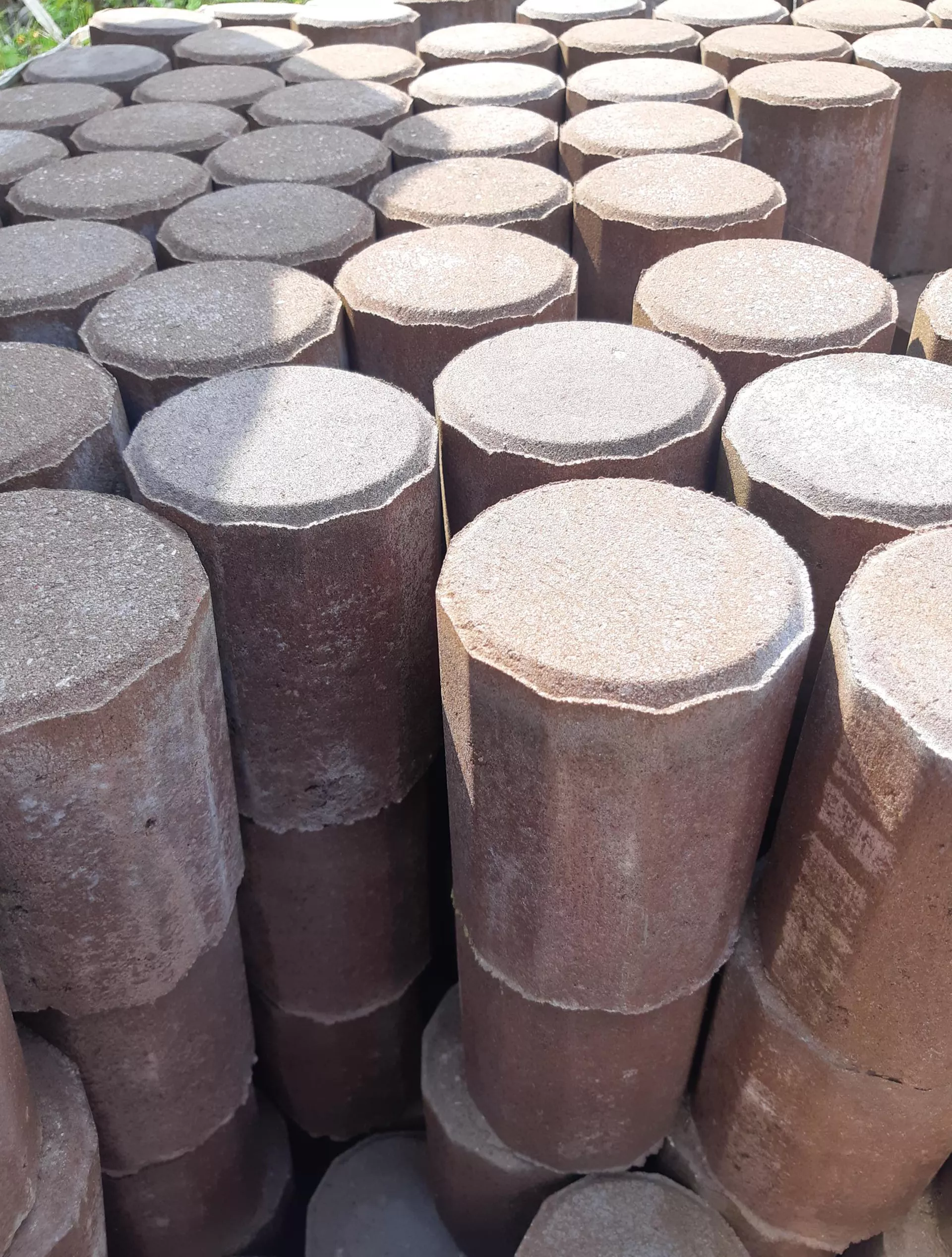 LUNIX Füllstein zu Rasengitterstein porphyr glatt H 12 cm