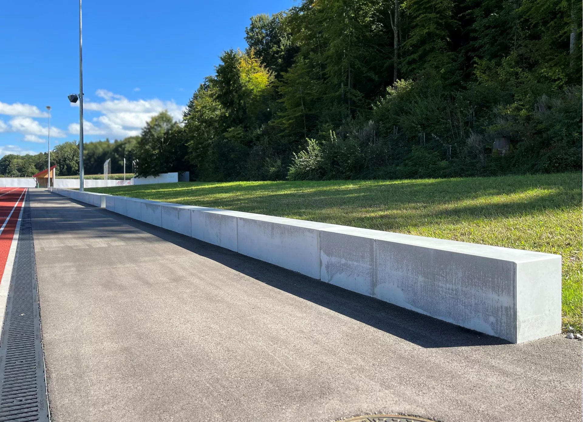 Vierkant-Element Normalelement beidseitig offen grau glatt gefast L 200 cm B 65 cm H 50 cm