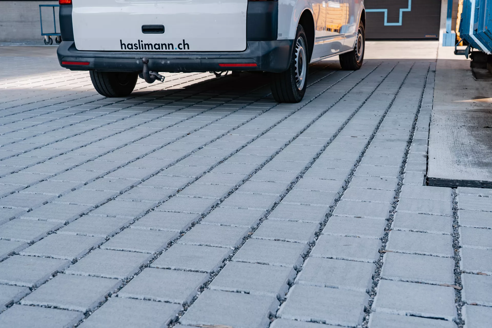 VS 5 Schwerlast Ökostein mit Verschiebesicherung englisch pal. grau glatt gefast L 22.5 cm B 22.5 cm H 10.8 cm