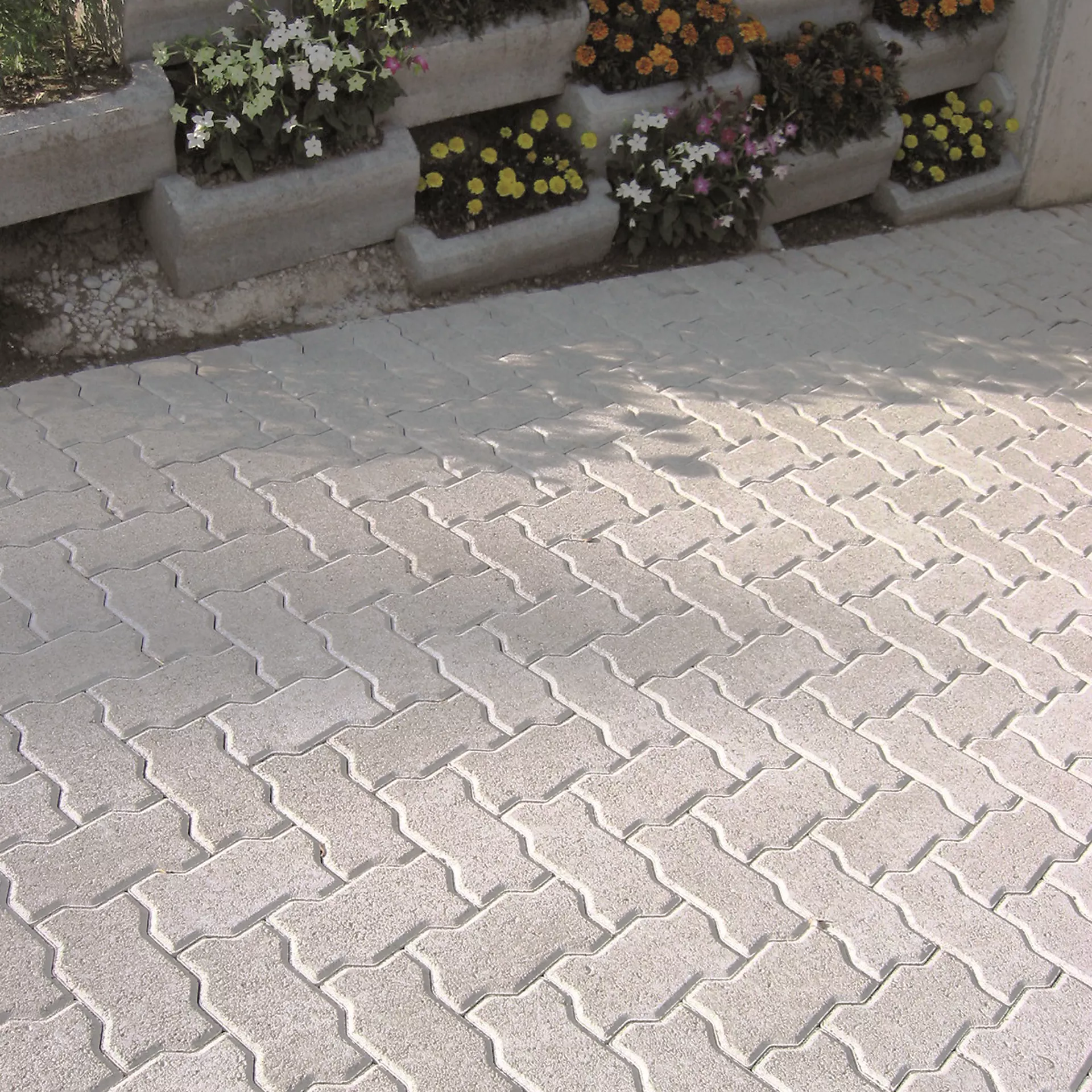 BETA<sup>®</sup> Verbundsteine gefast