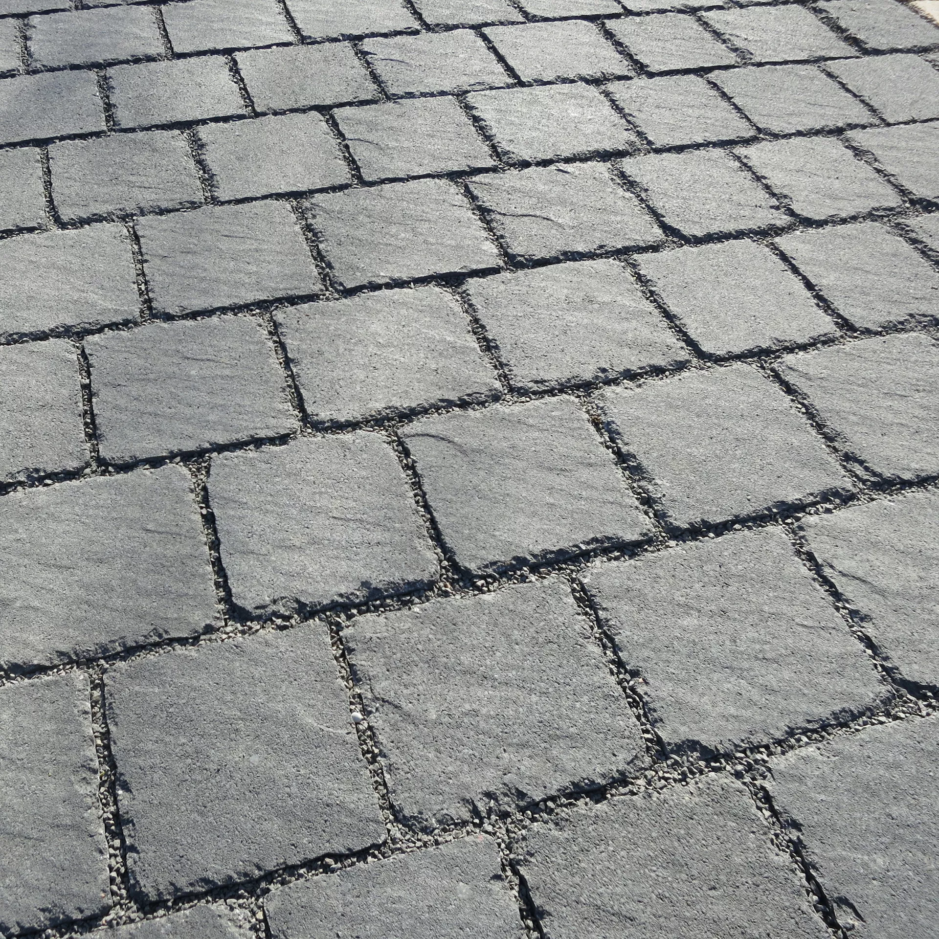 FRIEDA<sup>®</sup> DRAIN Ökosteine Kanten gebrochen