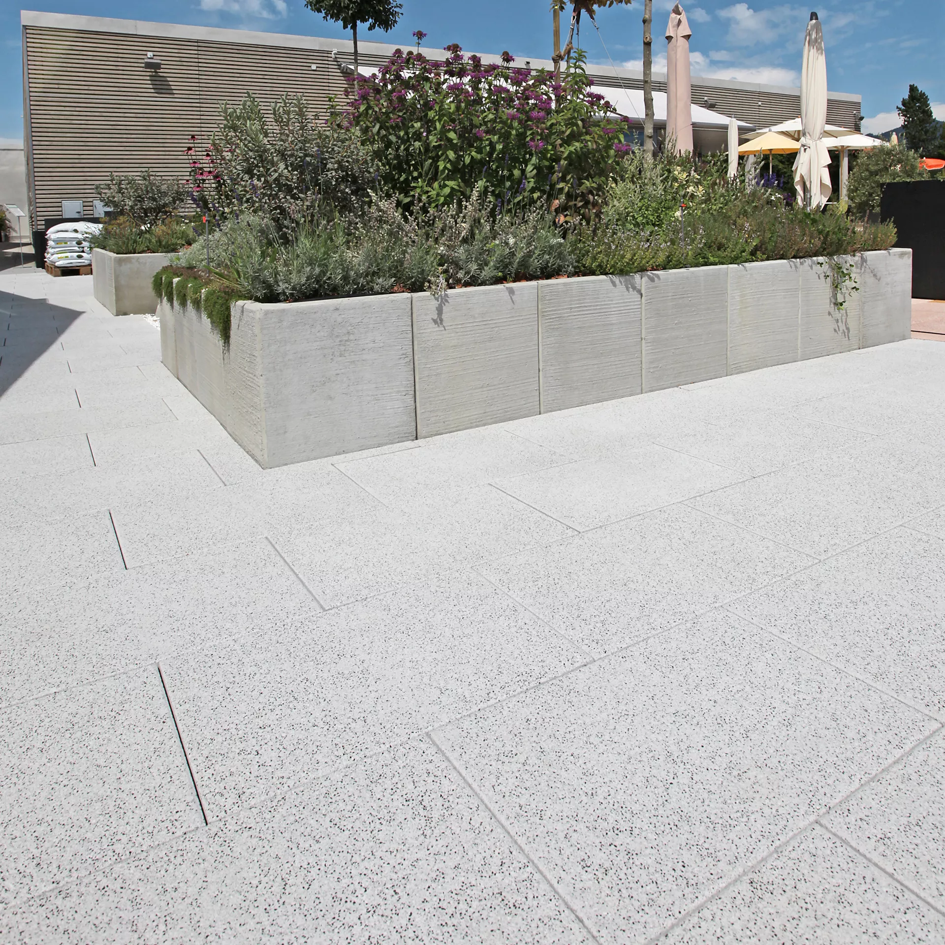 RESIDENZA<sup>®</sup> Gehwegplatten gefast gestrahlt