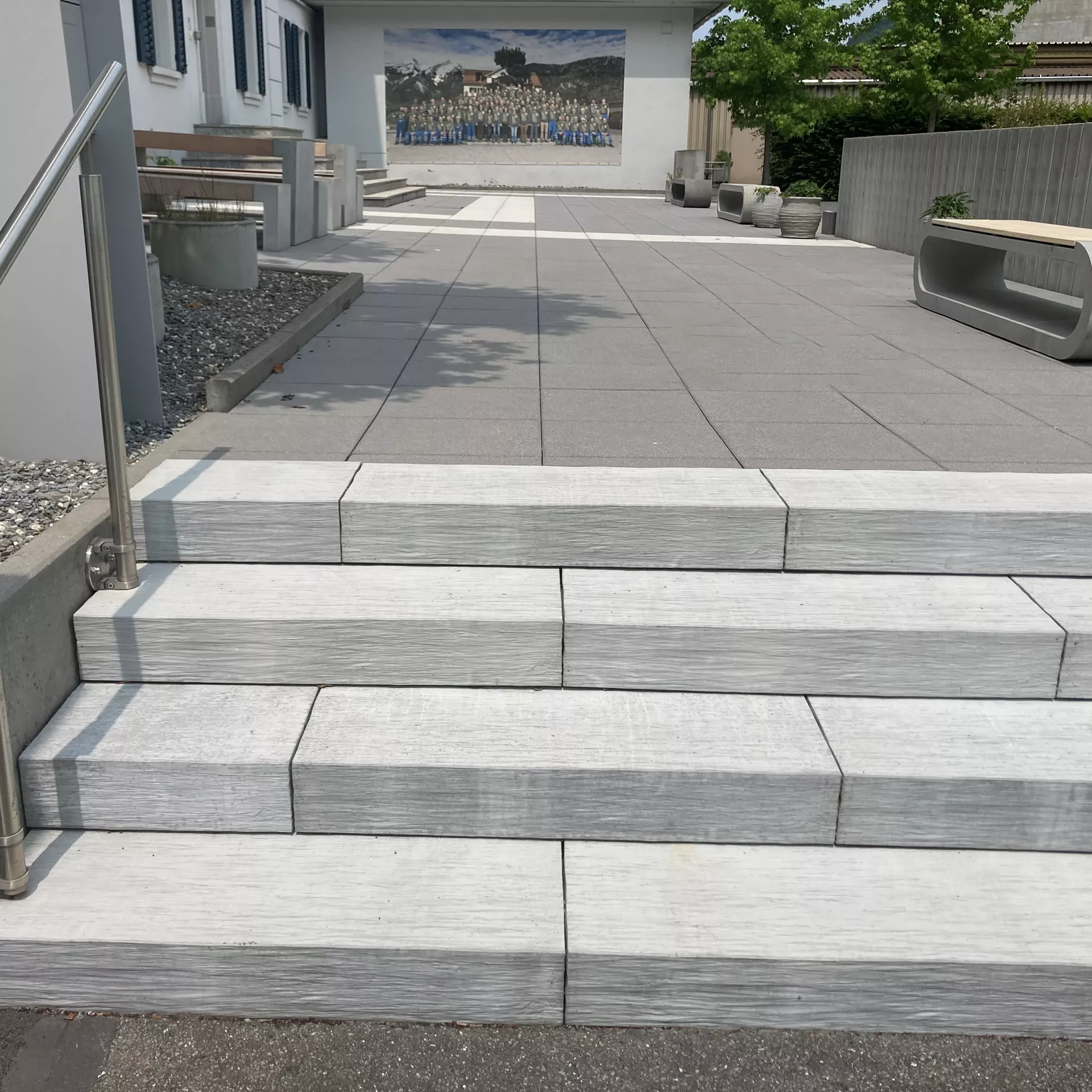 SLADE Blockstufen mit Schieferstruktur