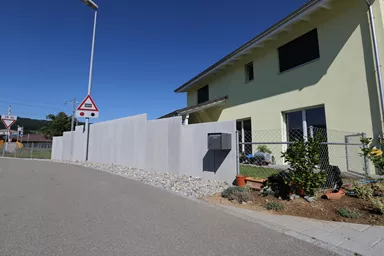 Betonlamelle bewehrt grau gefast 1-seitig glatt, 1-seitig abgerieben L 50 cm B 6 cm H 250 cm