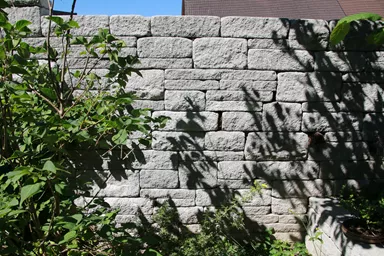 SANTURO Landhausmauer Typ 2 2-seitig gespalten grau Kanten gebrochen L 30-50 cm B 25 cm H 15 cm