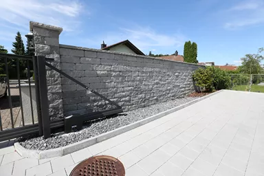 CARENA Pflasterstein mit Nockenverbund grau glatt gefast L 25 cm B 25 cm H 8 cm