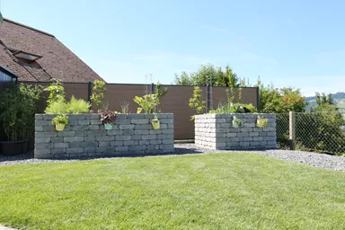 CUATRO Mauersteine Kanten gebrochen naturgrau L 20-35 cm B 25 cm H 15 cm