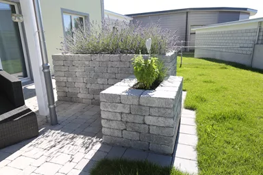 CUATRO Mauersteine Kanten gebrochen naturgrau L 20-35 cm B 25 cm H 15 cm