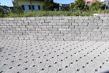 TEGULA SPLITT Ökostein mit Nocken Normalstein grau vollkantig L 23.2 cm B 17.2 cm H 7 cm