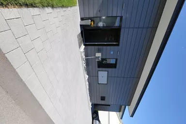 CARENA Sickerstein fino mit Nocken grau haufwerksporig gefast L 25 cm B 25 cm H 8 cm