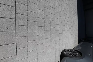 CARENA Sickerstein fino mit Nocken grau haufwerksporig gefast L 25 cm B 25 cm H 8 cm