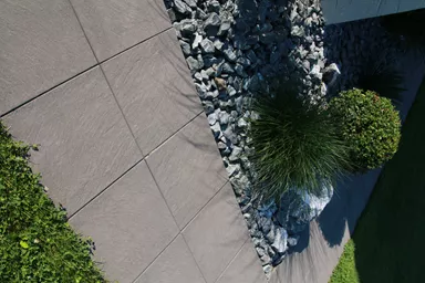 ESTRELLA Gehwegplatte schwarz strukturiert gestrahlt gefast L 50 cm B 50 cm H 4 cm