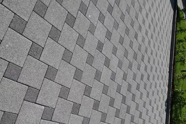 CARENA Sickerstein fino mit Nocken grau haufwerksporig gefast L 25 cm B 25 cm H 8 cm