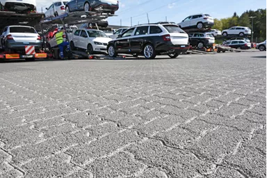 BETA Verbundstein mit Nocken Normalstein grau glatt gefast L 22.5 cm B 11.25 cm H 6 cm