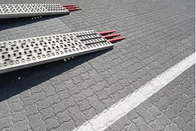 BETA Verbundstein mit Nocken Normalstein grau glatt gefast L 22.5 cm B 11.25 cm H 6 cm