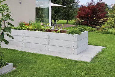 Hochbeet mit Holzstruktur Typ 3 naturgrau strukturiert leicht gefast bewehrt L 234 cm B 234 cm H 75 cm W 6 cm