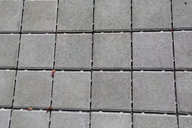 CLASSIC DRAIN Ökostein mit Nocken Normalstein grau glatt leicht gefast L 20 cm B 20 cm H 6 cm