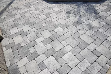 TEGULA Pflasterstein schwarz-weiss schattiert glatt Kanten gebrochen L 16 cm B 11 cm H 6 cm