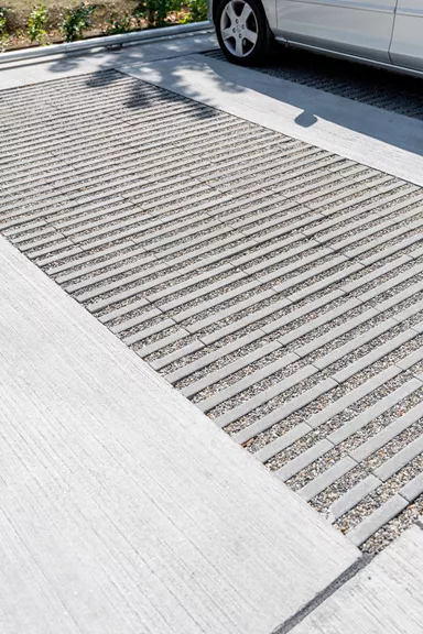 SCADA Rasenliner mit Nocken 4.2 cm grau glatt gefast L 40 cm B 40 cm H 12 cm