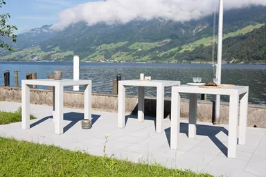 INTERMEZZO Stehtisch light grau glatt vollkantig bewehrt L 110 cm B 110 cm H 110 cm