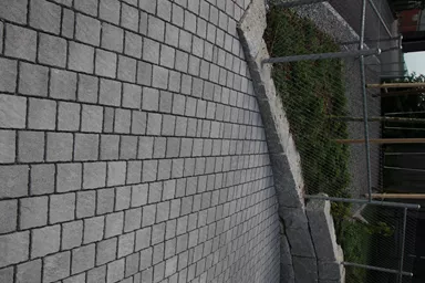 FRIEDA Pflasterstein perlgrau strukturiert Kanten gebr. L 8.8-11.8 cm B 9.8 cm H 7 cm