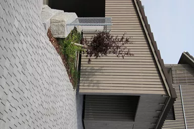 FRIEDA Pflasterstein perlgrau strukturiert Kanten gebr. L 8.8-11.8 cm B 9.8 cm H 7 cm