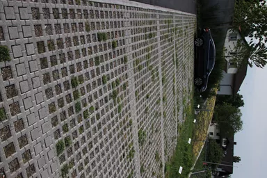 QUADRO Rasengitterstein grau L 58 cm B 47 cm H 10 cm