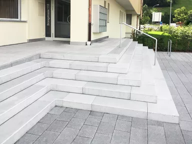 PARCO Blockstufe grau abgerieben stirnseitig gefast L 100 cm B 36 cm H 15 cm