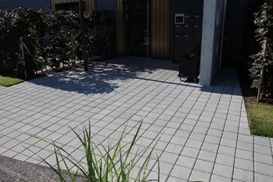 CLASSIC DRAIN Ökostein mit Nocken Normalstein grau glatt leicht gefast L 20 cm B 20 cm H 8 cm