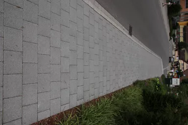 CARENA Sickerstein fino mit Nocken grau haufwerksporig gefast L 25 cm B 25 cm H 6 cm