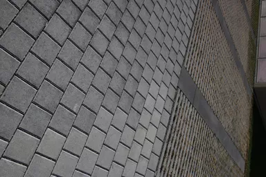 CLASSIC DRAIN Ökostein mit Nocken Normalstein grau glatt leicht gefast L 20 cm B 20 cm H 8 cm