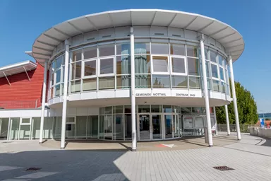 RAINA DRAIN Ökostein grau glatt leicht gefast L 20-40 cm B 15 cm H 8 cm