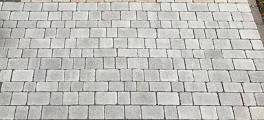 FRIEDA Wildpflaster perlgrau strukturiert Kanten gebr. L 9.4-19.4 cm B 9.4-11.9 cm H 7 cm