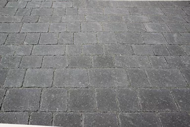 FRIEDA Wildpflaster perlgrau strukturiert Kanten gebr. L 9.4-19.4 cm B 9.4-11.9 cm H 7 cm