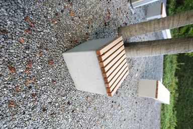 KUBUS Sitzelement mit Holzrost heavy grau glatt gefast L 45 cm B 45 cm H 50 cm