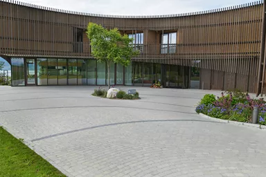 TEGULA Pflasterstein grau glatt Kanten gebrochen L 16 cm B 11 cm H 6 cm