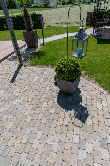 TEGULA Pflasterstein melaphyr glatt Kanten gebrochen L 16 cm B 11 cm H 6 cm