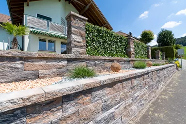 SANTURO Spaltstein-Landhausmauer Typ 4 2-seitig gespalten muschelkalk L 30-50 cm B 25 cm H 7.5 cm