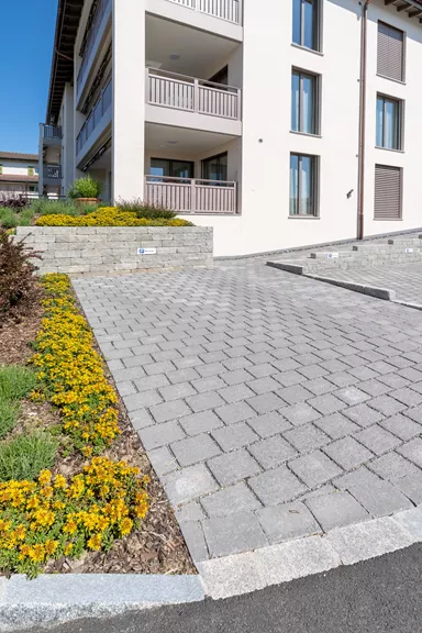 TEGULA SPLITT Ökostein mit Nocken Normalstein grau Kanten gebrochen L 23.2 cm B 17.2 cm H 7 cm