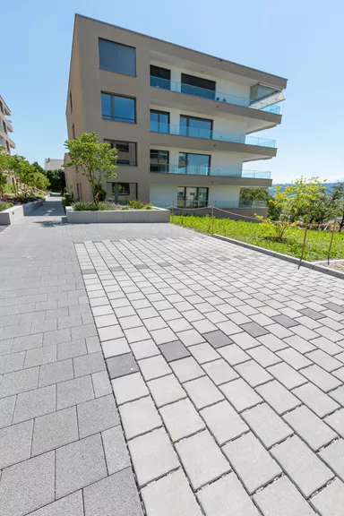 CARENA SPLITT Ökostein mit Nocken grau glatt gefast L 25 cm B 25 cm H 8 cm