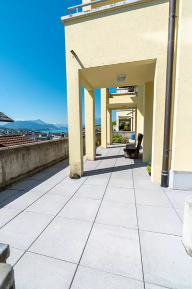 ESTRELLA fino Gehwegplatte grau-anthrazit gestrahlt gefast L 50 cm B 50 cm H 4 cm