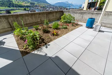 ESTRELLA fino Gehwegplatte grau-anthrazit gestrahlt gefast L 50 cm B 50 cm H 4 cm